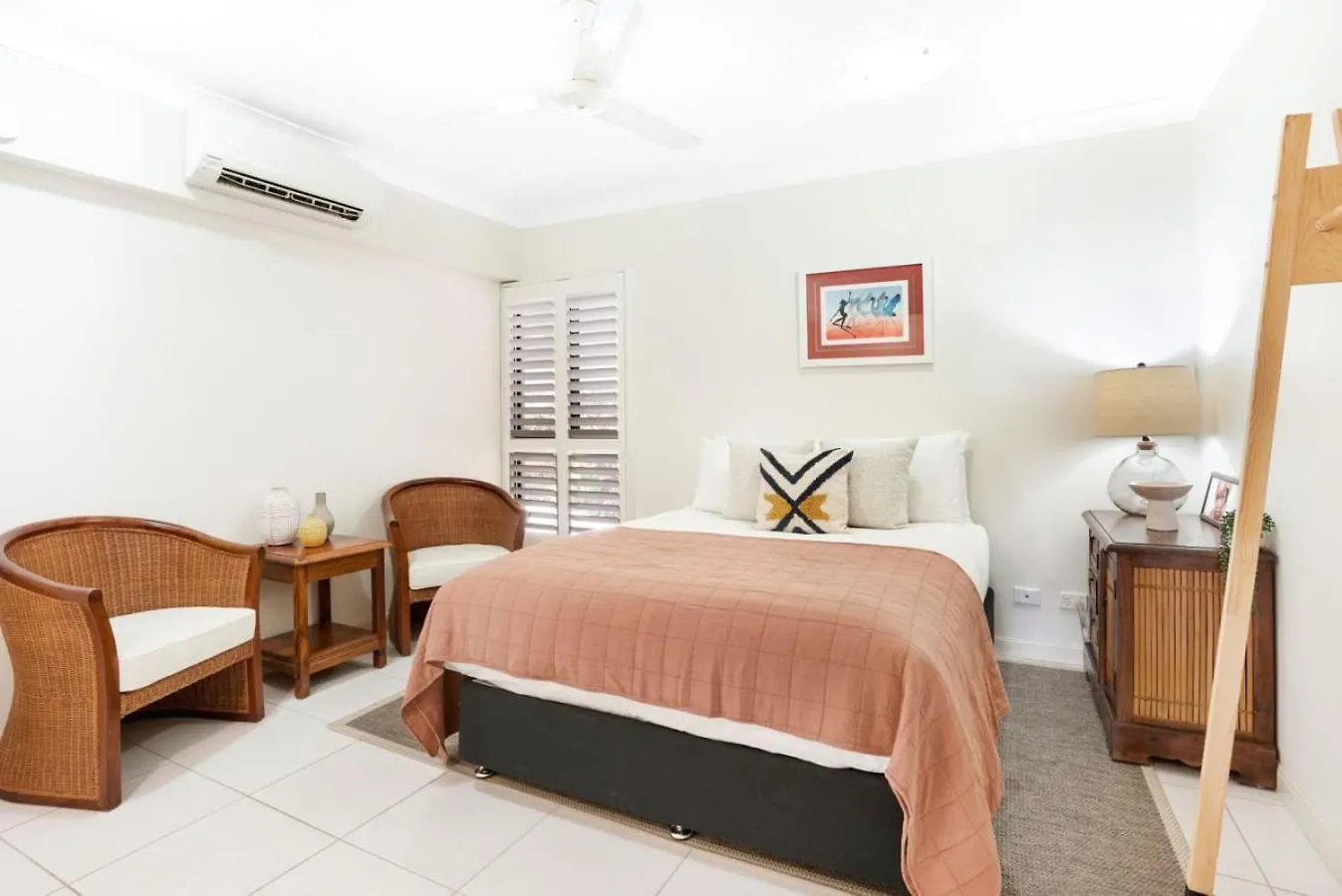 Waves & Wonders Ocean View Apartment Trinity Beach 0*,  Australia